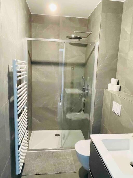 Luxury 2023 Flat In Center With Terrace & Parking- Cd4 Appartement Luxembourg